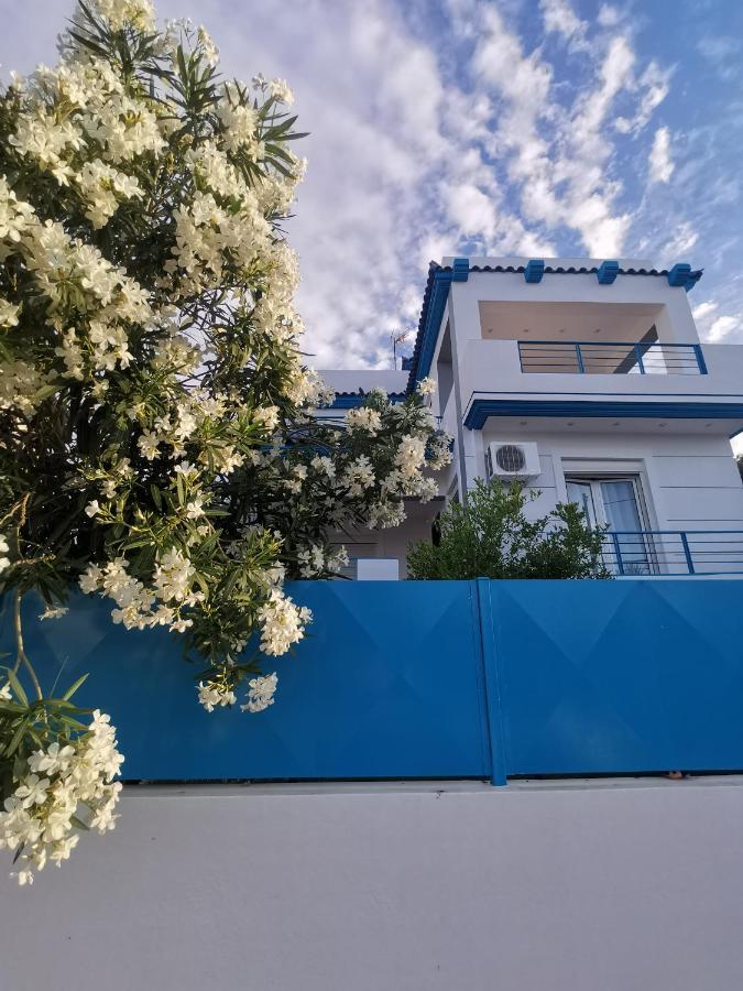 Sicci Villa Near The Airport & Sea Atenas Exterior foto